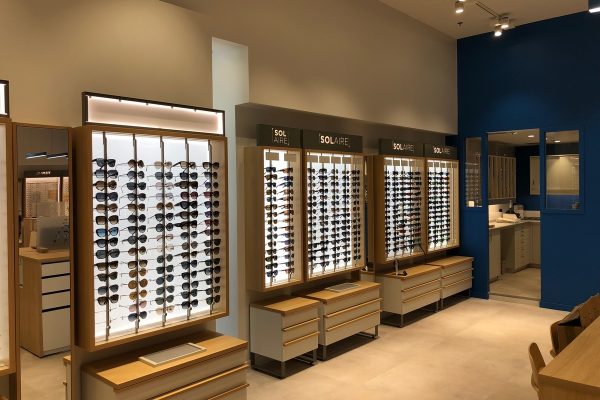Atol-lunettes-optique-magasin-présentoire-lumineux